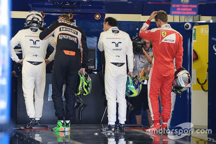 Valtteri Bottas, Williams; Nico Hulkenberg, Sahara Force India F1; Felipe Massa, Williams; y Sebastian Vettel, Ferrari en parc ferme