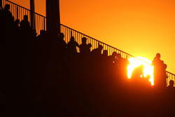 Sonnenuntergang über der Ford-Schikane