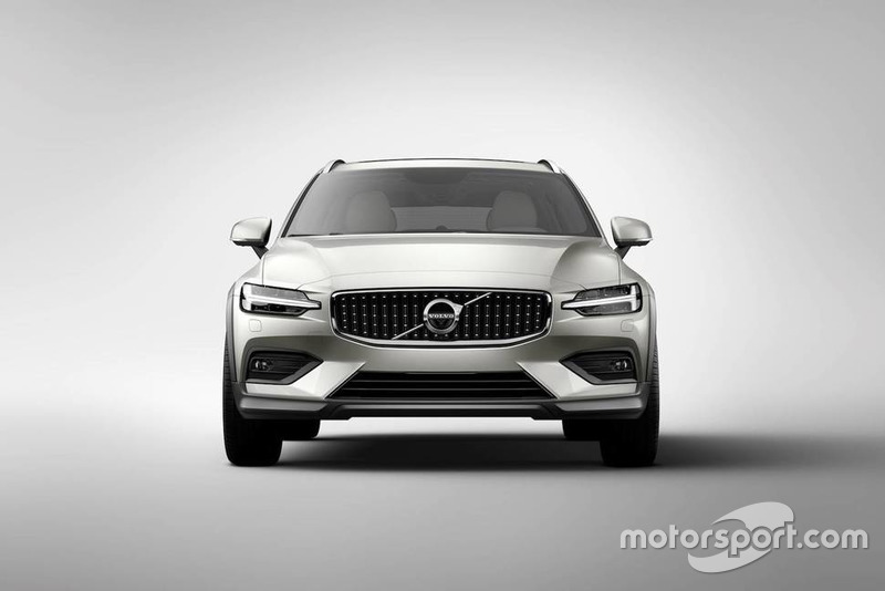 Volvo V60 Cross Country 2019 року