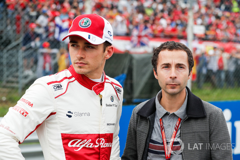 Pero finalmente se cumplió el deseo de Marchionne: Leclerc acabó siendo confirmadocomo sustituto de Raikkonen y será el segundo piloto más joven de la historia de Ferrari, detrás de Ricardo Rodríguez, que tenía 19 años en 1961.