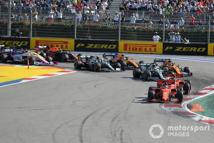 Sebastian Vettel, Ferrari SF90, Charles Leclerc, Ferrari SF90, Lewis Hamilton, Mercedes AMG F1 W10, Carlos Sainz Jr., McLaren MCL34, Valtteri Bottas, Mercedes AMG W10