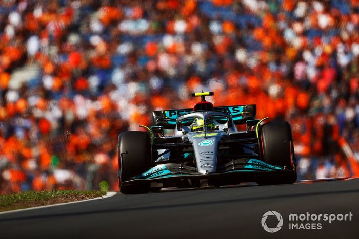 Lewis Hamilton, Mercedes W13