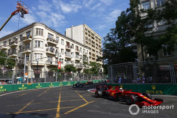 Charles Leclerc, Ferrari SF21, Lewis Hamilton, Mercedes W12, Max Verstappen, Red Bull Racing RB16B