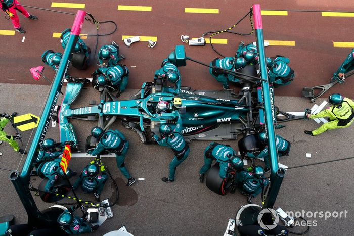 Sebastian Vettel, Aston Martin AMR21