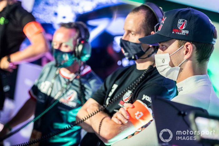 Timmy Hansen, Andretti United Extreme E, en el centro de comando