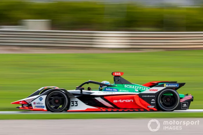 #33 - Rene Rast (Team:Abt-Audi, Antrieb: Audi)