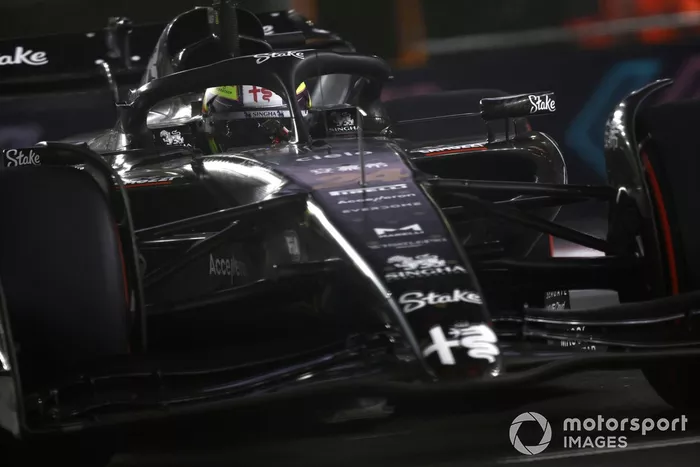 Zhou Guanyu, Alfa Romeo C43