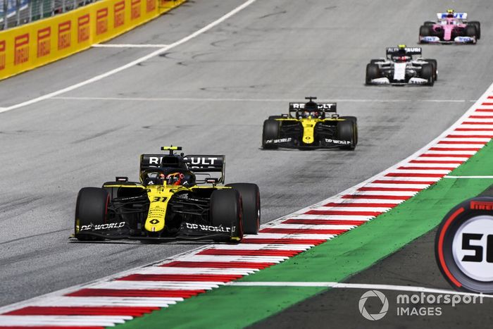 Esteban Ocon, Renault F1 Team R.S.20 y Daniel Ricciardo, Renault F1 Team R.S.20 