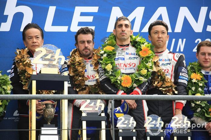 Los ganadores, #8 Toyota Gazoo Racing Toyota TS050: Sébastien Buemi, Kazuki Nakajima, Fernando Alonso