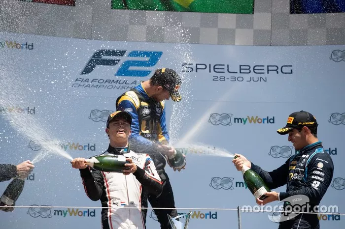 Sergio Sette Camara, Dams Luca Ghiotto, UNI Virtuosi Racing and Nyck De Vries, ART Grand Prix 