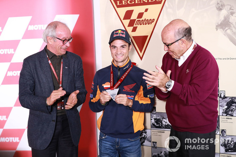 Віто Іпполіто, президент FIM, Дані Педроса, Repsol Honda Team, Кармело Еспелета, генеральний директор Dorna Sports