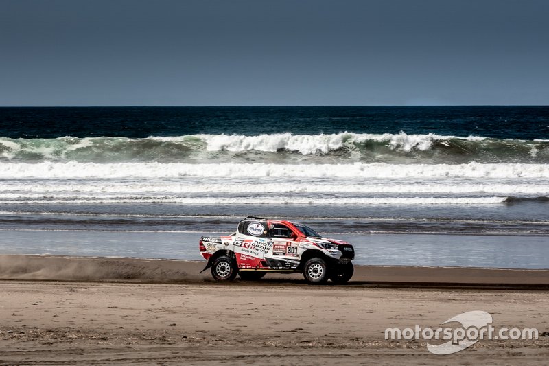 #301 Toyota Gazoo Racing Toyota Hilux: Nasser Al-Attiyah, Matthieu Baumel
