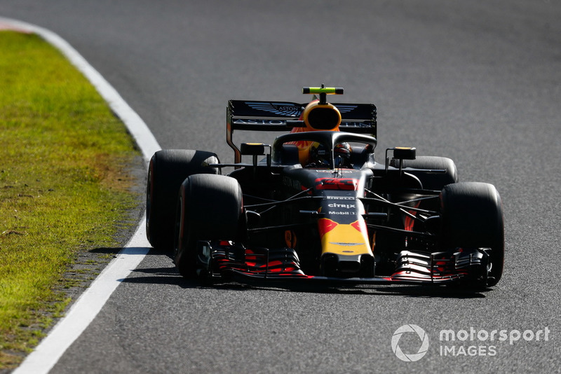 Christian Horner feliciteert Max Verstappen voor een knappe race van de Nederlander