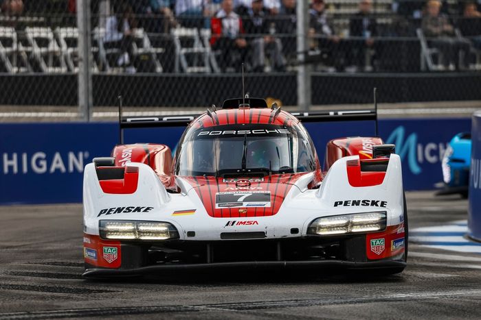 #7 Porsche Penske Motorsport Porsche 963: Felipe Nasr, Nick Tandy
