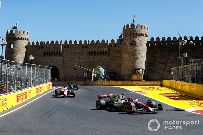 Valtteri Bottas, Alfa Romeo C42, Kevin Magnussen, Haas VF-22
