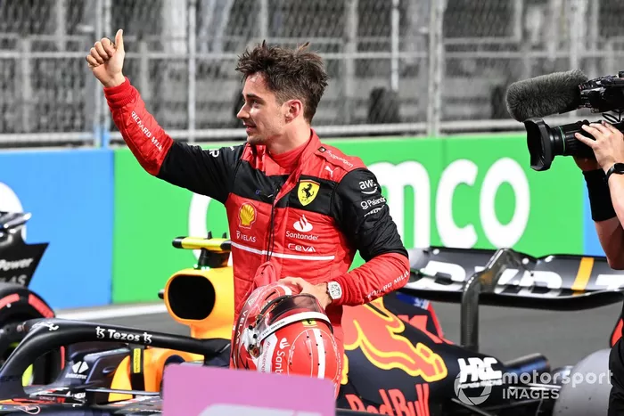 Charles Leclerc, Ferrari, en la parrilla tras la clasificación