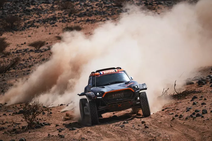 #222 X-Raid Mini JCW Mini: Guillaume De Mevius, Mathieu Baumel