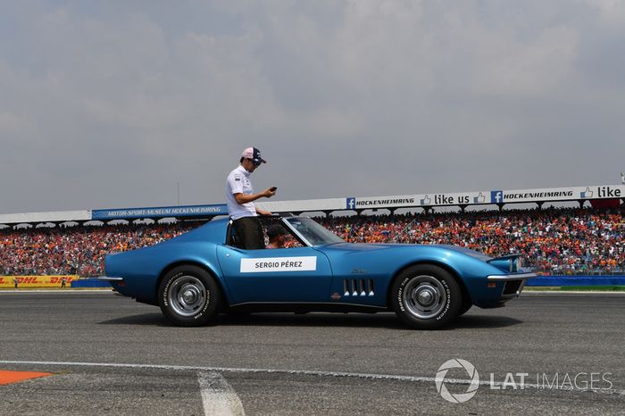 Sergio Perez, Force India, en el desfile de pilotos