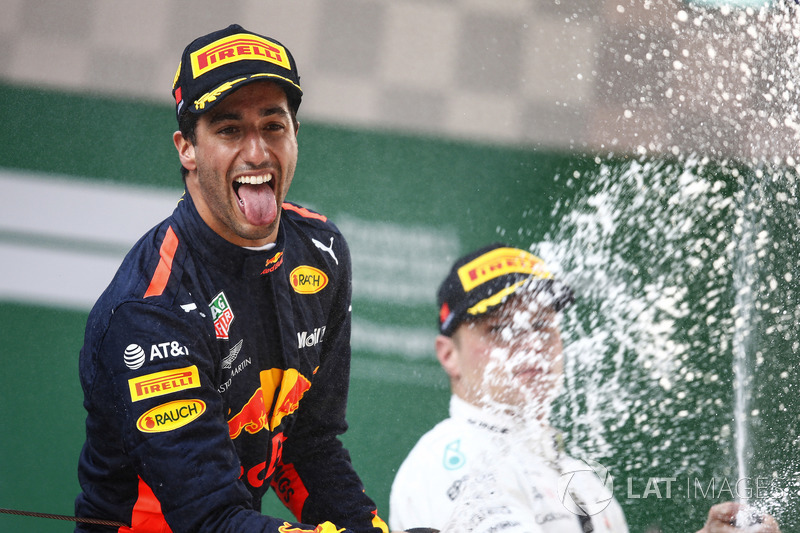Podium: 1. Daniel Ricciardo, Red Bull Racing, 2. Valtteri Bottas, Mercedes-AMG F1