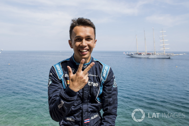 Alexander Albon a signé une troisième pole position consécutive en qualifications