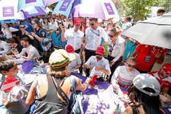 Lucas di Grassi, Audi Sport ABT Schaeffler, Daniel Abt, Audi Sport ABT Schaeffler sesión de autógraf