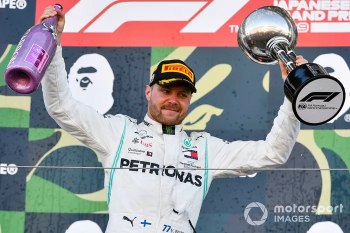 2º Valtteri Bottas: 326 pontos, 4 vitórias, 15 pódios, 5 poles, 3 voltas mais rápidas e 185 voltas lideradas