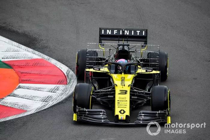 13 - Daniel Ricciardo