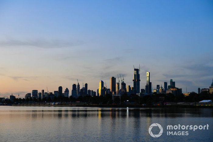 La ciudad de Melbourne al atardecer
