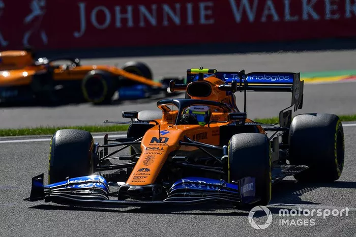 Lance Stroll, Racing Point RP19, Carlos Sainz Jr., McLaren MCL34