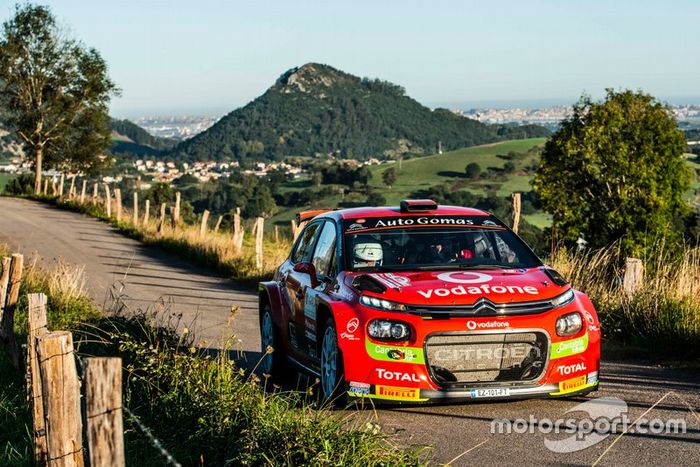 Jesús Puras - Juan Carlos Dorado (Citroen C5 R5)