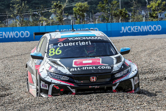 Esteban Guerrieri, ALL-INKL.COM Münnich Motorsport Honda Civic Type R TCR, crash