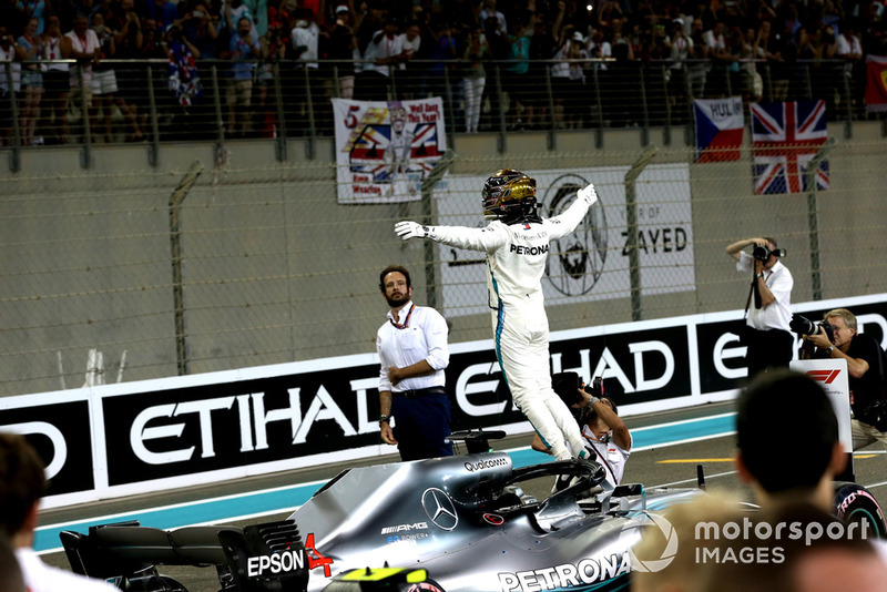 Lewis Hamilton, Mercedes-AMG F1 W09 celebra en Parc Ferme