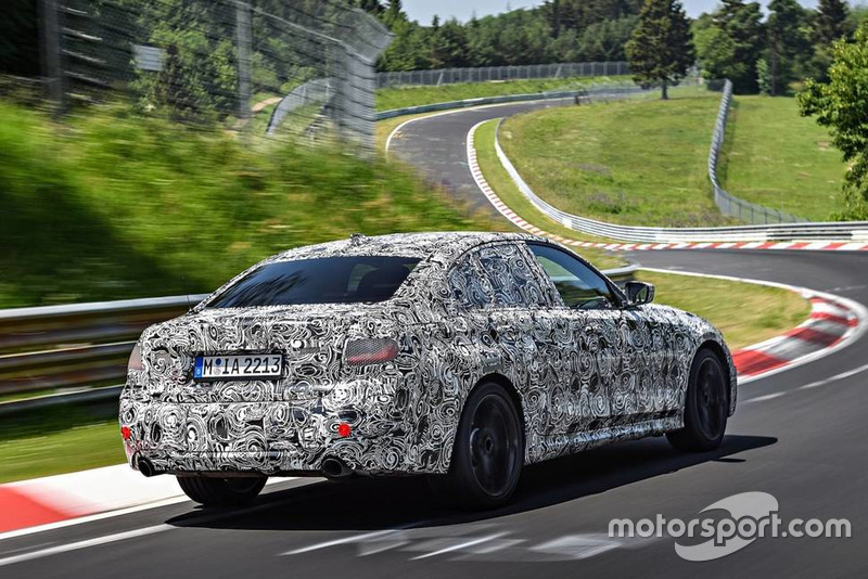 Тізер седану BMW 3 Series 2019 року