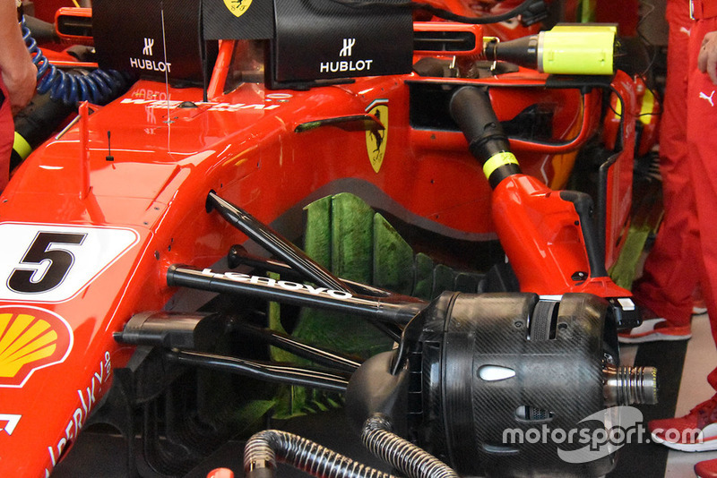 Ferrari SF71H з аеродинамічною фарбою