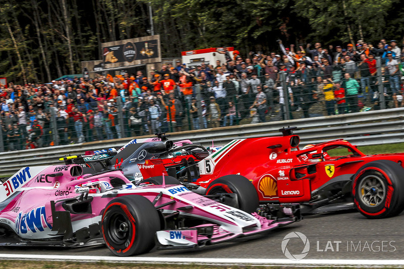 Esteban Ocon, Racing Point Force India VJM11, Sebastian Vettel, Ferrari SF71H, Lewis Hamilton, Mercedes AMG F1 W09 y Sergio Perez, Racing Point Force India VJM11