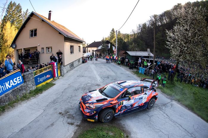 Pierre-Louis Loubet, Vincent Landais, Hyundai 2C Competition Hyundai i20 Coupe WRC