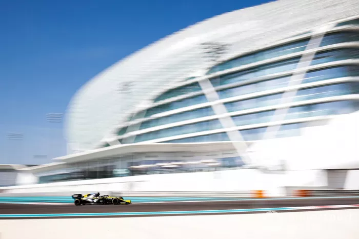 Fernando Alonso, Renault F1 Team R.S.20 