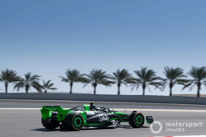 Zhou Guanyu, Kick Sauber C44 