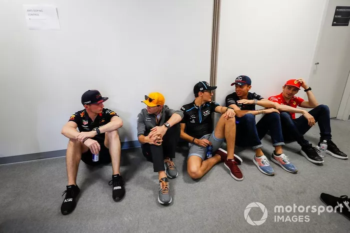 F1の未来を担う、若手ドライバーの団らん
