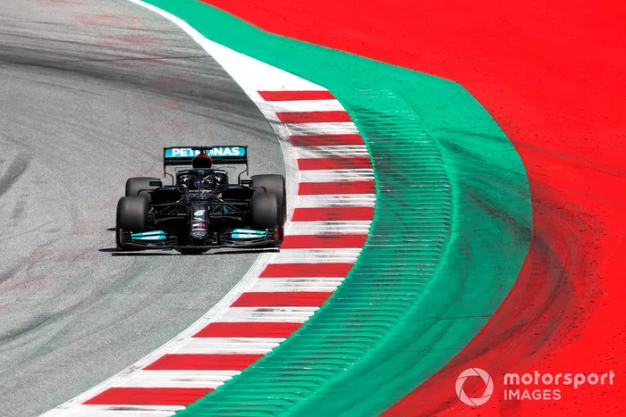 Lewis Hamilton, Mercedes W12