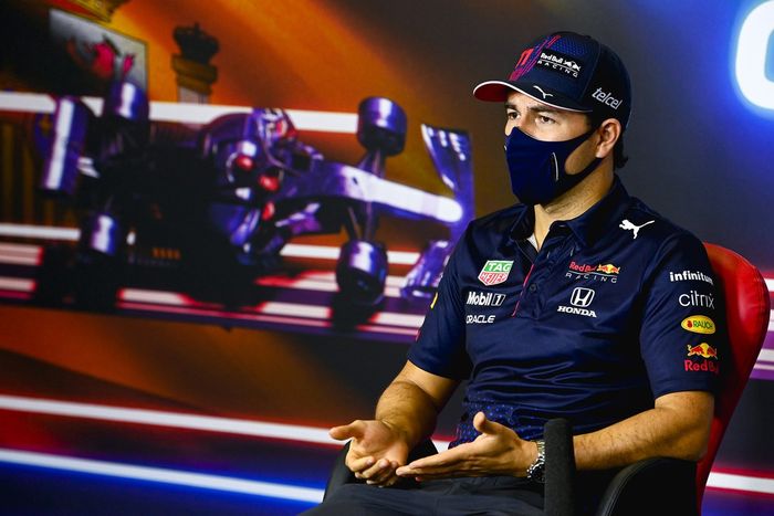 Sergio Pérez, Red Bull Racing en la conferencia de prensa