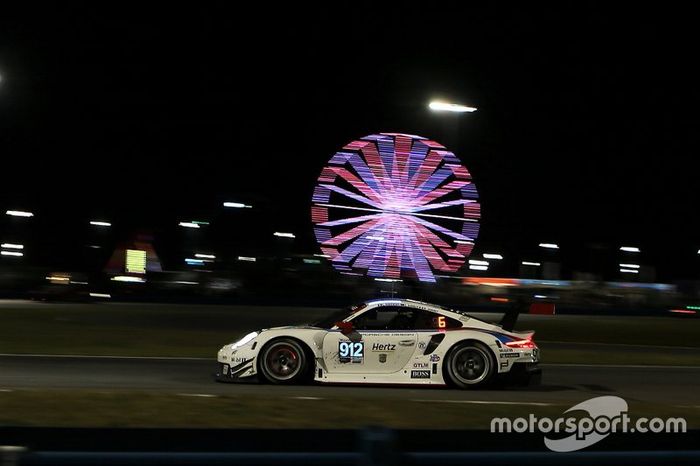 #912 Porsche GT Team Porsche 911 RSR: Earl Bamber, Laurens Vanthoor, Mathieu Jaminet