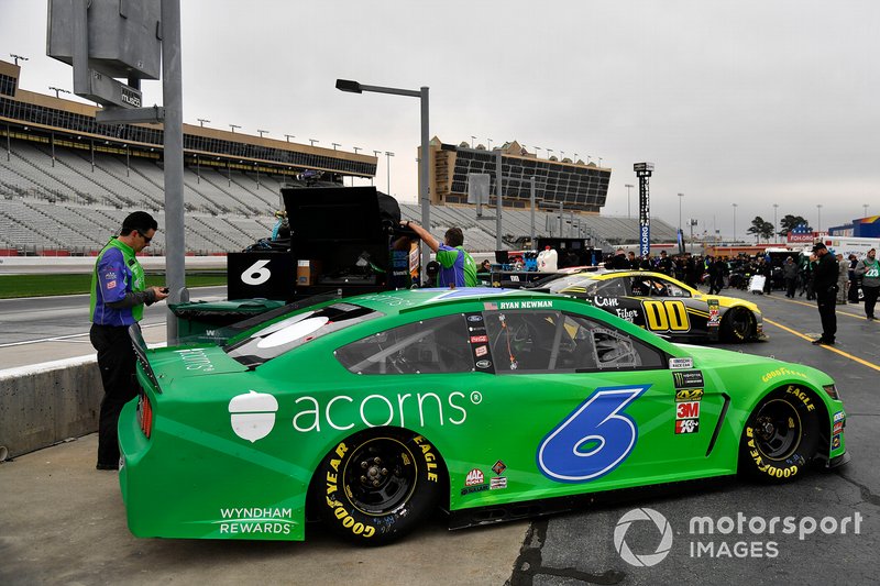 Ryan Newman, Roush Fenway Racing, Ford Mustang Acorns