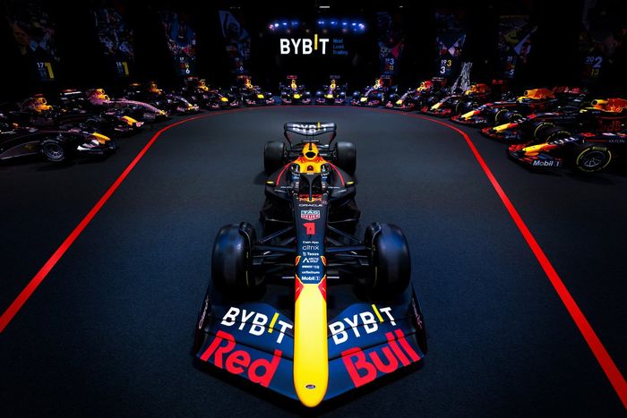 Red Bull Racing RB18
