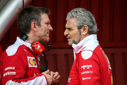 Технічний директор Ferrari Джеймс Еллісон і голова команди Ferrari Мауріціо Аррівабене