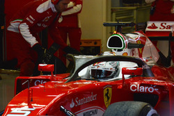 Sebastian Vettel, Ferrari SF16-H running the halo cockpit cover