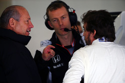 Ron Dennis, Presidente Ejecutivo de McLaren con Fernando Alonso, McLaren