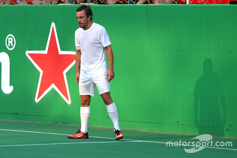 Partido a beneficio presentado por Heineken, Fernando Alonso, McLaren Honda