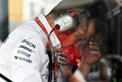 Simon Cole, Mercedes AMG F1 Chief Track Engineer on the pit wall gantry