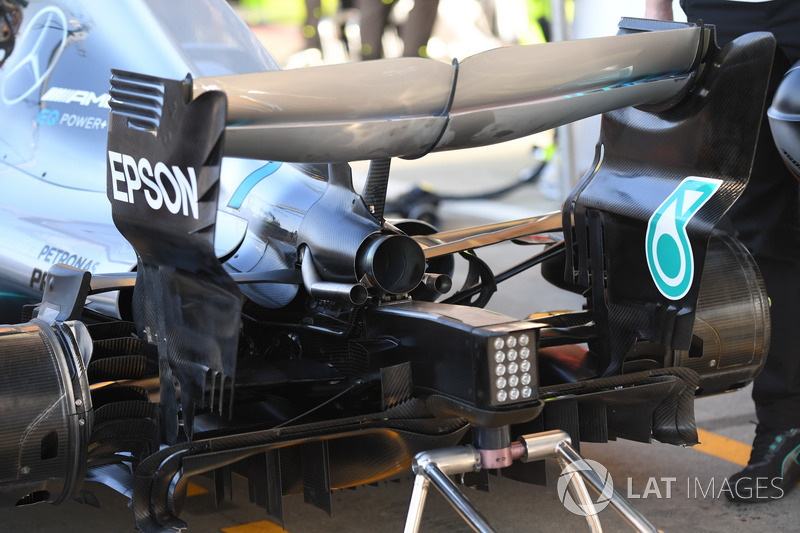 Mercedes-AMG F1 W09 rear